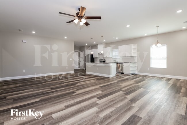 Photo - 5055 Tuckaseegee Rd