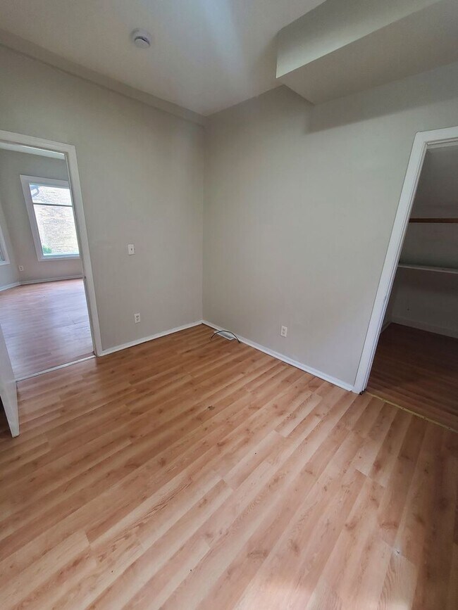 Photo - 1108-1110 61st St. Unit 1108 Lower