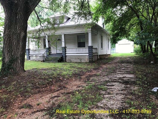 Photo - 2222 N Johnston Ave