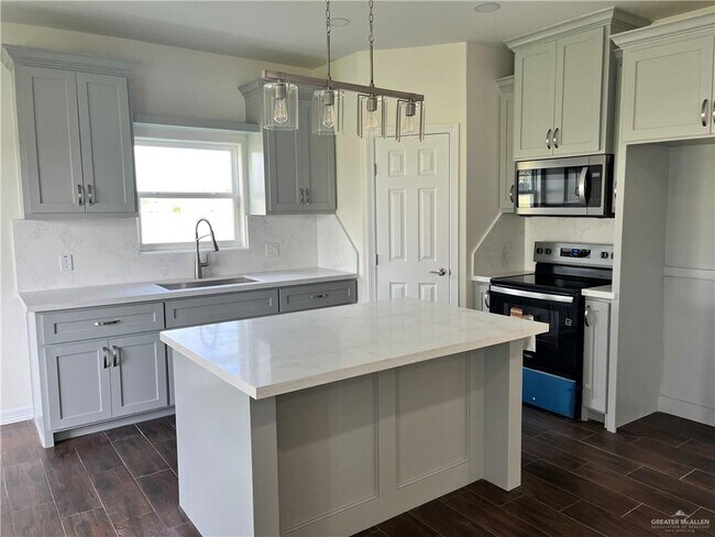 Photo - 9 Fairway Dr