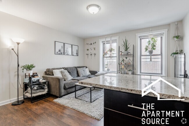 Building Photo - 1505 W Fullerton Ave Unit 2R Rental