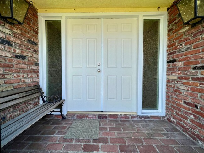 Photo - Large 3 Bedroom 2 Bath Home