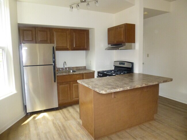 Photo - 340 Amber St Unit 3