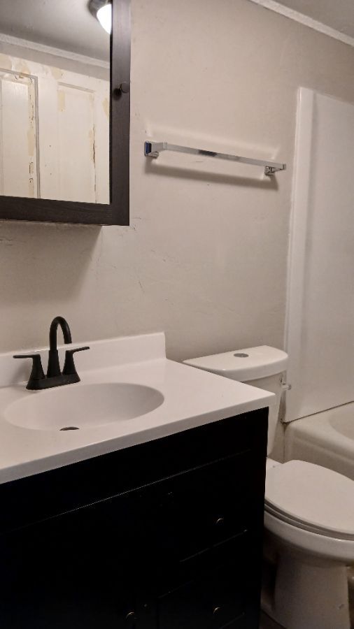 Photo - 131 E 2nd St Unit APT 2 Lower