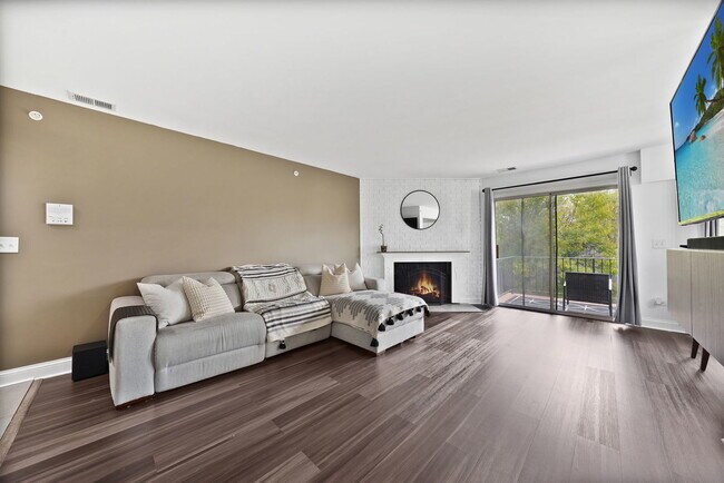Photo - 7050 Newport Dr Unit 203