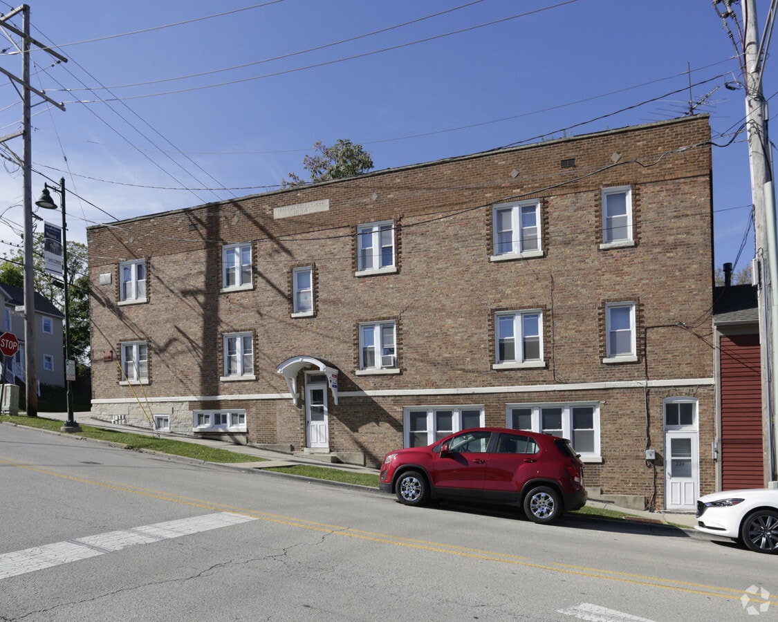 Photo - 226 Lemont St