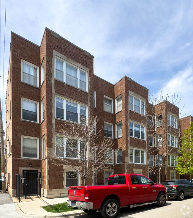 Building Photo - 6750 N Greenview Ave Unit G Rental