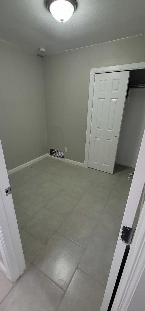 Photo - 3031 Findley Ave