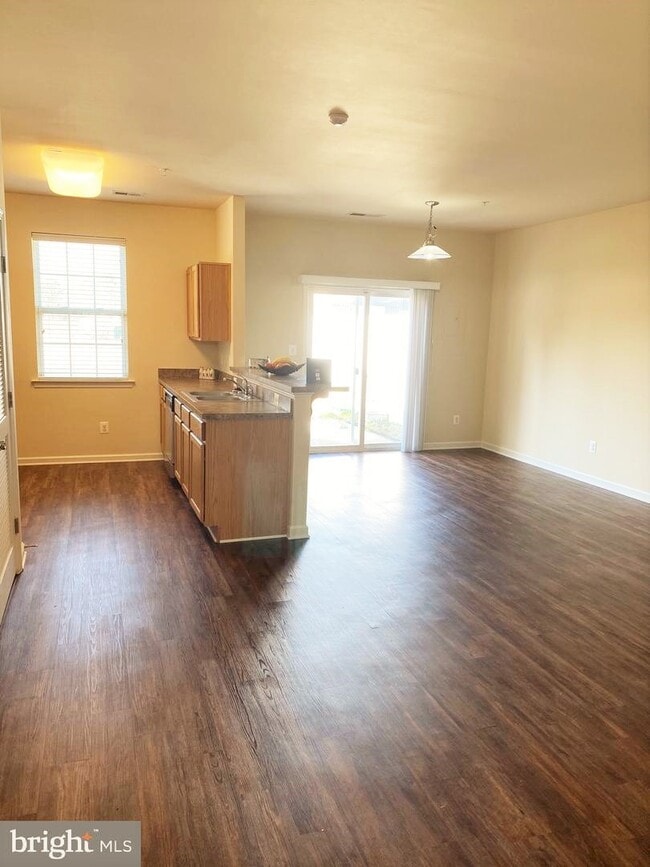 Photo - 234 Garrison Way