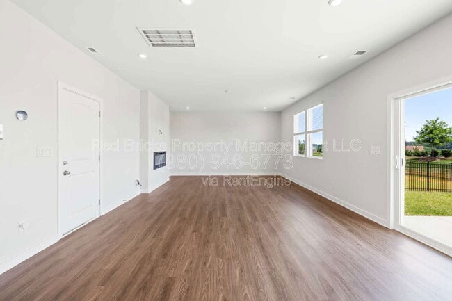 Photo - 2160 Blue Sky Mdws Dr