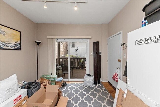 Photo - 1 bedroom in Chicago IL 60613 Unit 1R