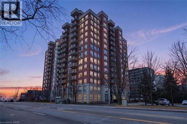 Photo - 442 Maple Ave Unit 707