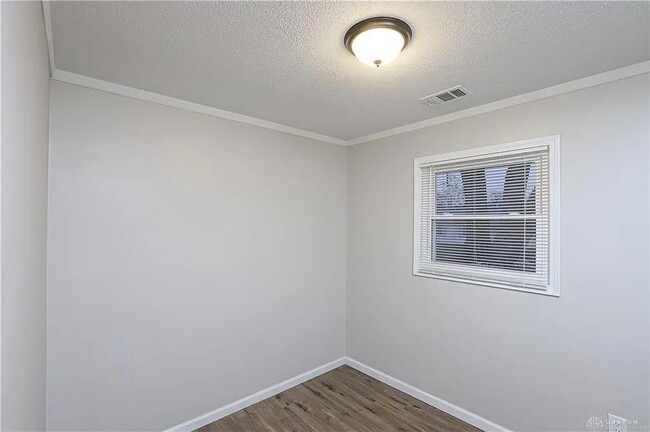 Photo - 1227 Date St