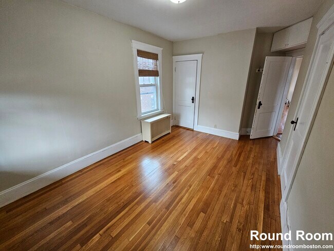 Photo - 82 Walnut St Unit 3