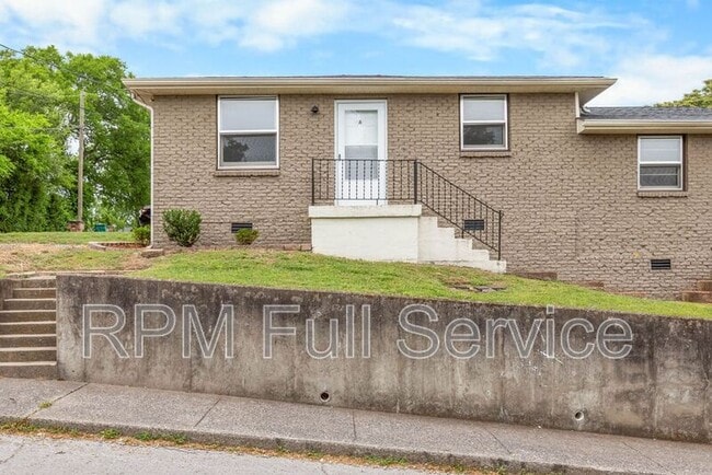 Photo - 895a W Sharpe Ave Unit A