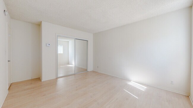 Illustrative Bedroom - The Kelton Manor