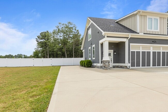 Photo - Studio Garage Apartment