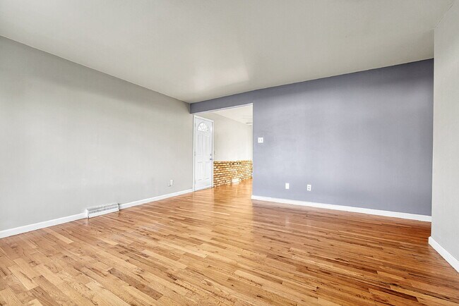 Photo - $2,495.00, 3-bedroom, 2 bathroom home in C...