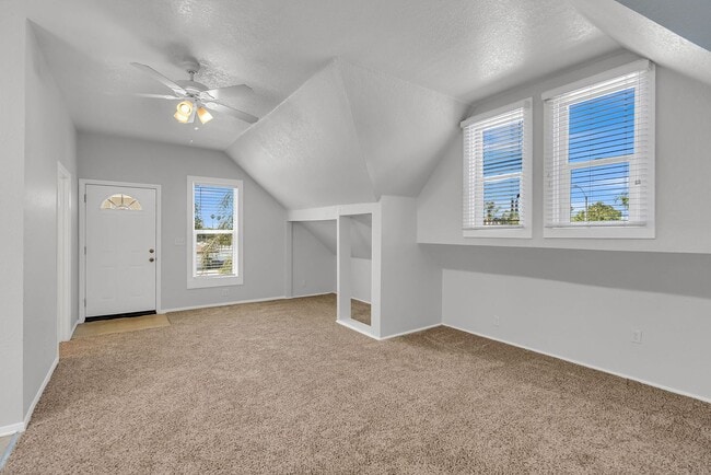 Photo - Charming Upstairs Unit near Riverside Plaza