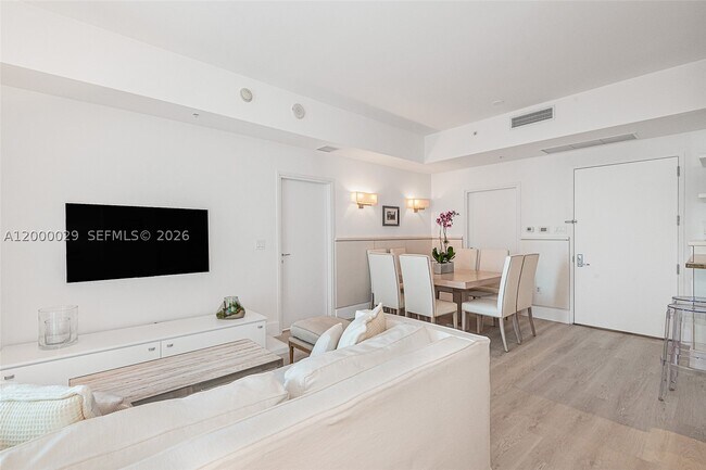 Photo - 50 South Pointe Dr Unit 1804