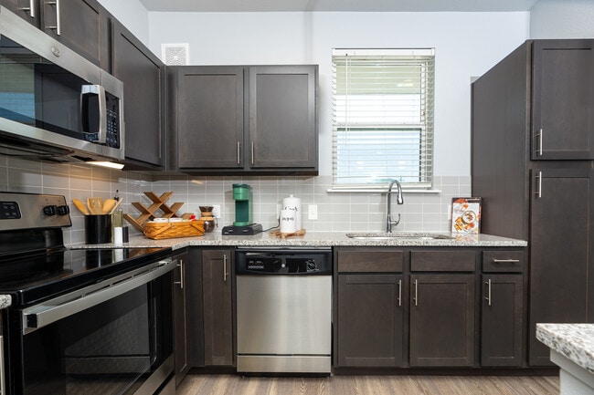 Sage Stone Oak-6 - Sage Stone Oak 55+ Active Adult Apartment Homes