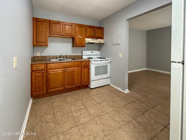 Photo - 1122 Woodruff Ave Apartamento Unidad 16