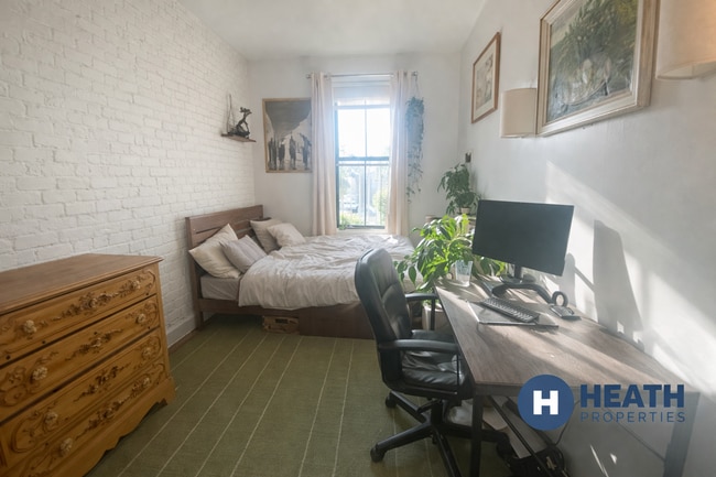 Photo - Awesome 3 bed 1.5 bath in Bay Village.....