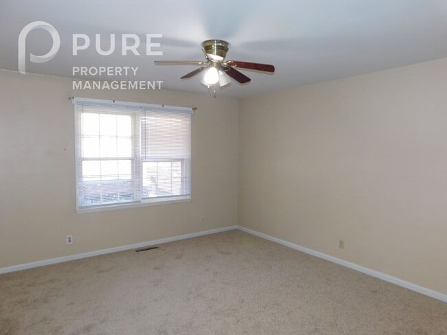 Photo - 117 22nd Ave NE