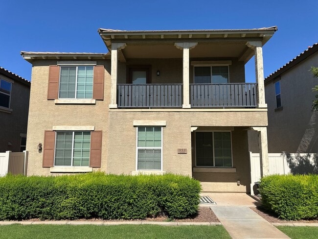 Building Photo - It’s the home you’ve been waiting for!!