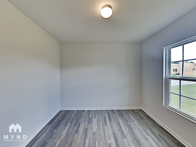 Photo - 785 Dove Tree Ln