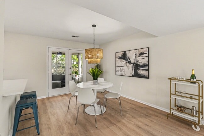 Photo - 1478 Diamond Blvd