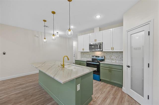 Photo - 5804 Houghton Ave