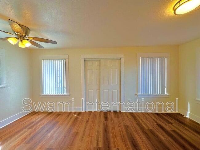 Photo - 1006 Island Ave