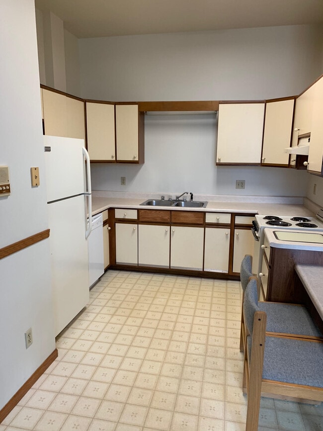 Building Photo - 600 Ohio St Unit C
