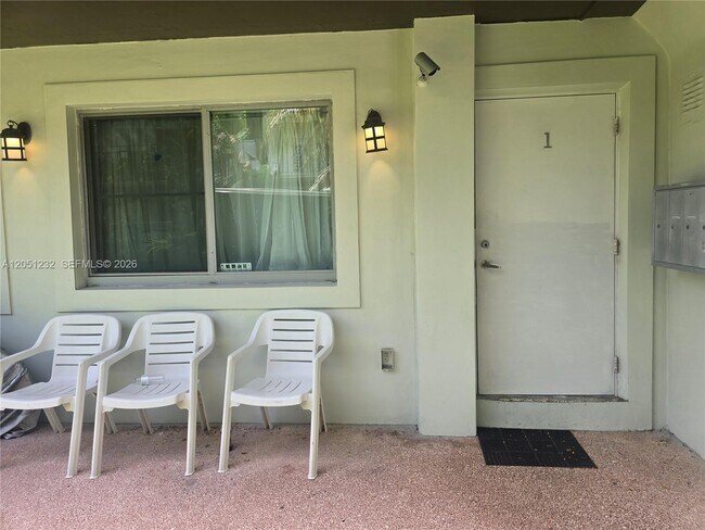 Photo - 7025 Rue Granville Unit 1