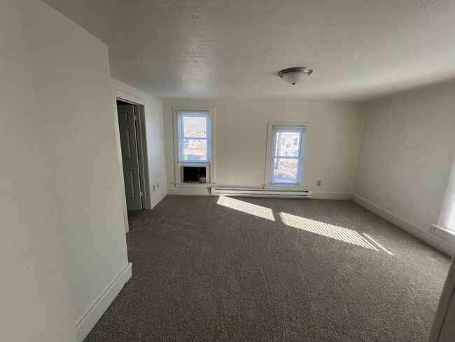 Building Photo - nre617 Unit 617