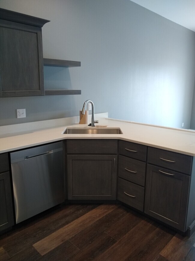 deep sink - 1204 7th Ave Unit 201