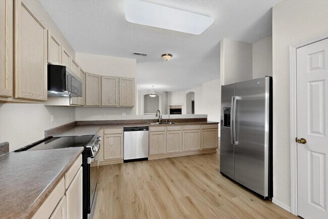 Photo - 3812 Pinon Jay Ct NW