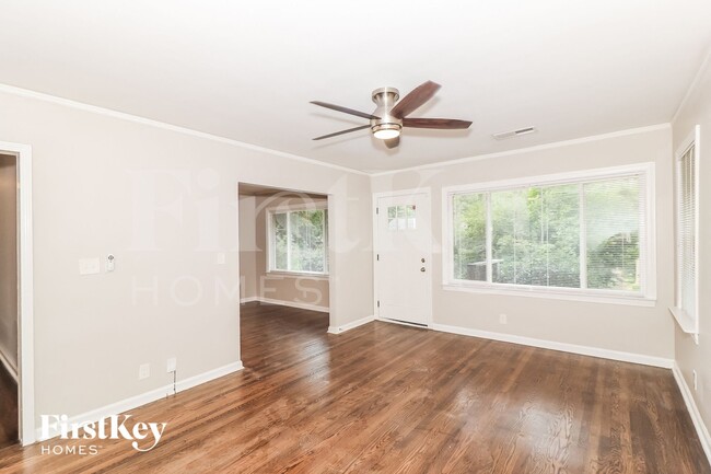 Photo - 2802 Glenvalley Dr