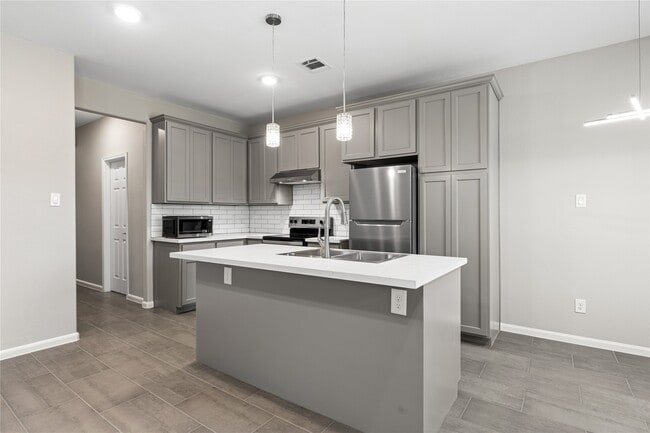 Photo - 142 Calloway St