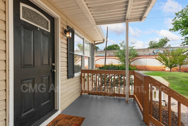 Photo - 2051 College Ave NE Unidad A