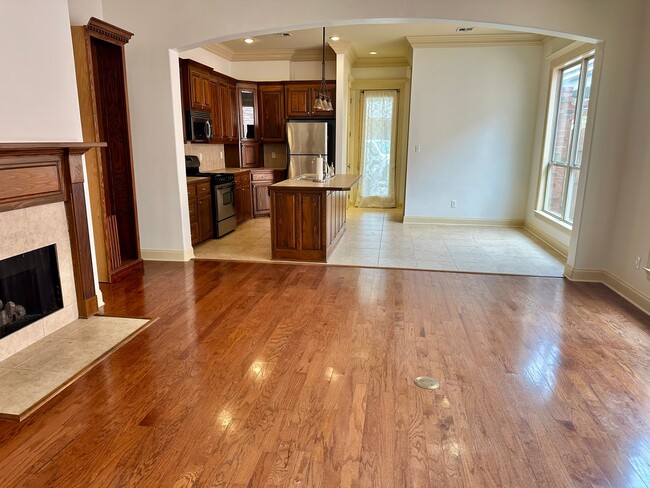 Photo - 119 Coconut Grove Cir