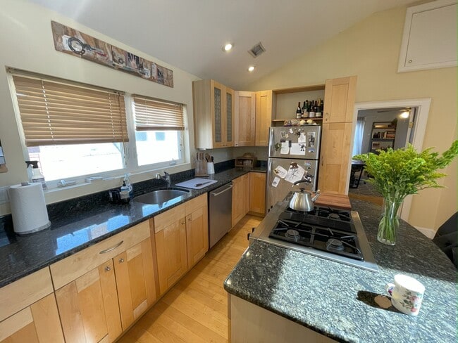 Photo - 19 Chandler St