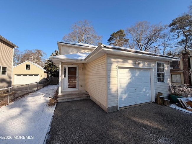 Photo - 703 Parkside Ave