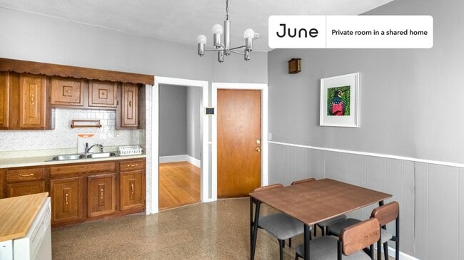 Photo - Room in Shared 5 bed/1 bath home Unidad A