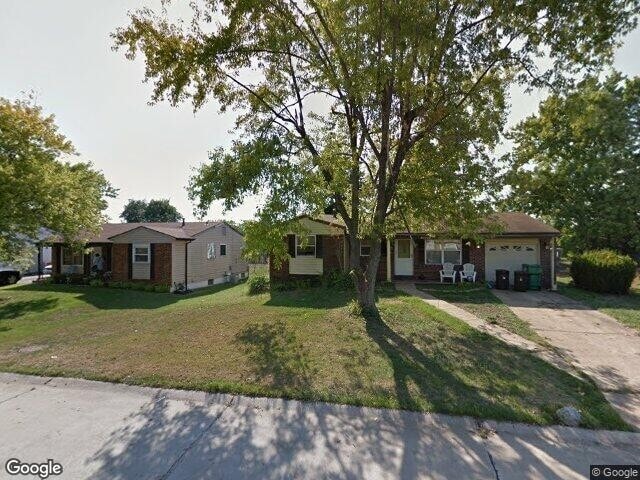 Building Photo - 3 Bedroom 2 Bathroom Home