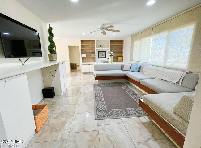 Photo - 1255 E Riviera Dr