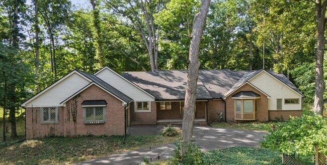 Photo - 28118 Forestbrook Dr House