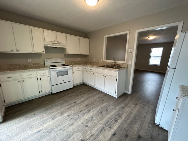 Photo - 275 Tinker Hill Cv Unit A