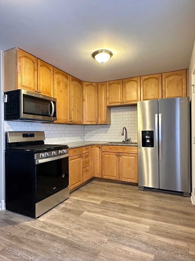 Photo - 30 N Sycamore Ln